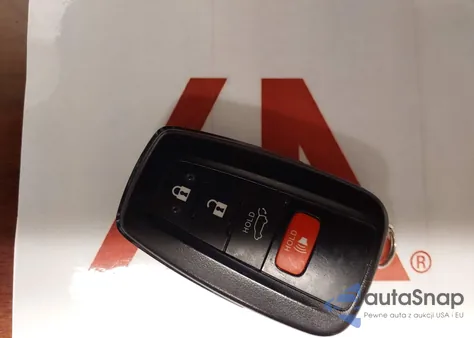 2019 Toyota Rav4 Xle Premium из США, поврежденный, VIN 2T3A1RFV2KW074883